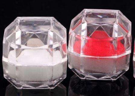 Plastic Crystal Clear Ring Box