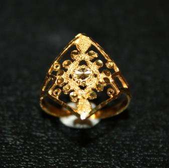 Solid 21ct Yellow Gold Ring