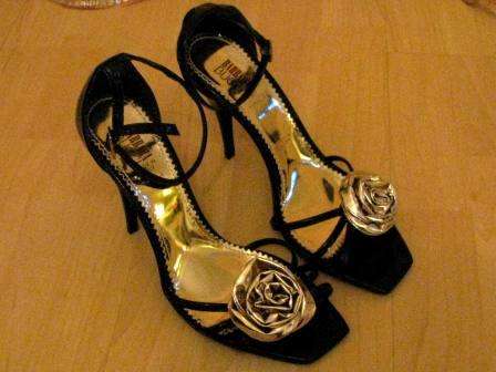 SOCRATI - Barbara Bucci Rose Applique Sandals - Size 6 - 39uk
