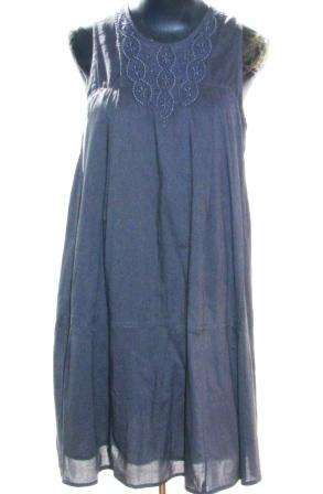 URBAN Embroidered Tunic - [Size: Medium]