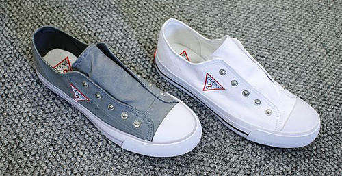 Authentic GUESS - Slip Canvas Sneakers - Size: 10