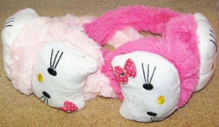" LIMITED OFFER' Hello Kitty Fur Ear Muffs
