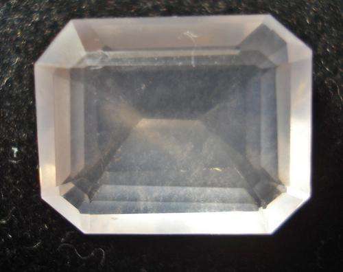 BEAUTIFUL NAMIBIAN ROSE QUARTZ   5.06CT