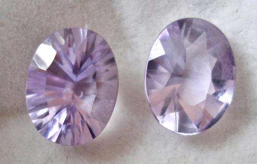 LOVELY PAIR OF LILAC AMETHYSTS TOTAL WEIGHT: 3.35CT