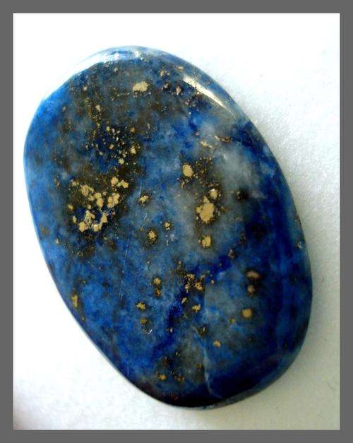 LOVELY  OVAL LAPIS LAZULI   19.70 CT