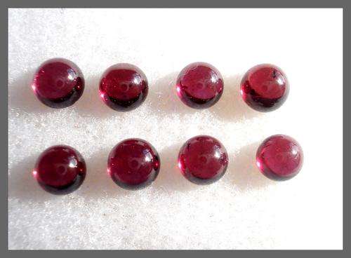 BRILLIANT DEEP RED GARNETS  - CABOCHON  3.55CT