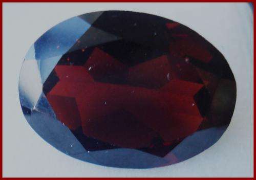 BRILLIANT DEEP RED GARNET  9.34 CT  OVAL