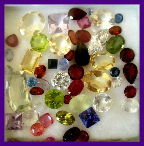 LOVELY  SET OF 32.87 CT MIXED GEMS    CITRINES TOPAZ  RUBIES ETC