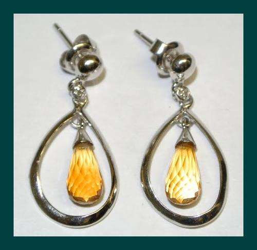 LOVELY PAIR OF 9CT GOLD CITRINE BRIOLETTE EARRINGS WITH DIAMONDS