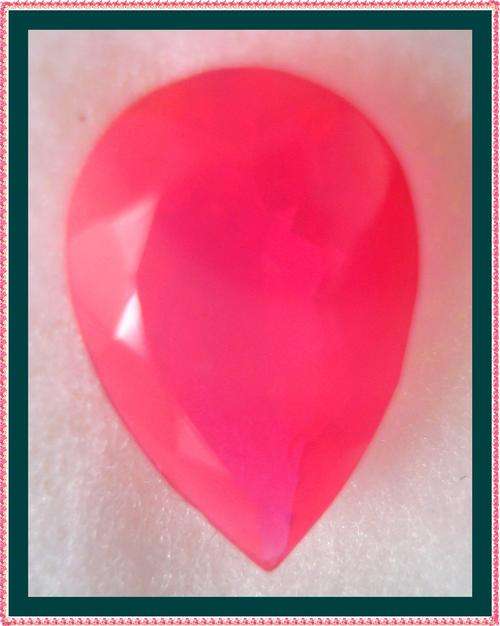 STUNNING NATURAL FIRE OPAL  2.30 CT  HOT PINK
