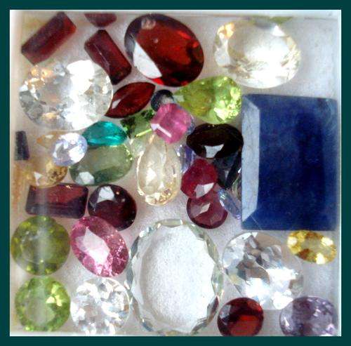 LOVELY SET OF MIXED GEMS 33.19 CT   Emerald, green amethyst garnets opaque sapphire etc