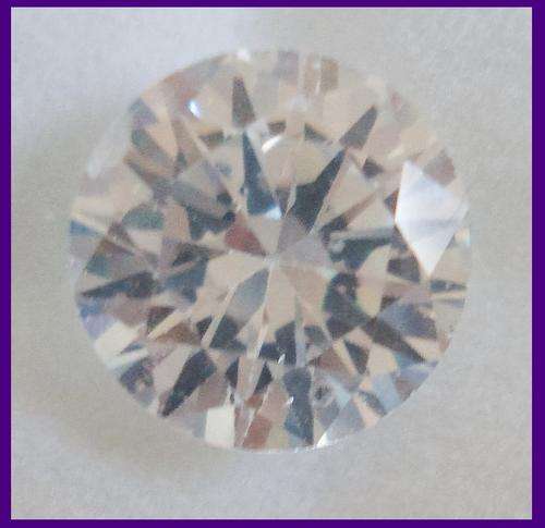 STUNNINGLY BEAUTIFUL  CUBIC ZIRCONIA    4.01 CT ROUND