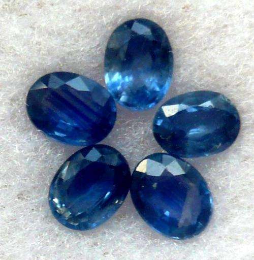0.950CTS OF AAA+ TOP CORNFLOWER BLUE SAPPHIRES:  SET OF 5/  3 SETS AVAILABLE