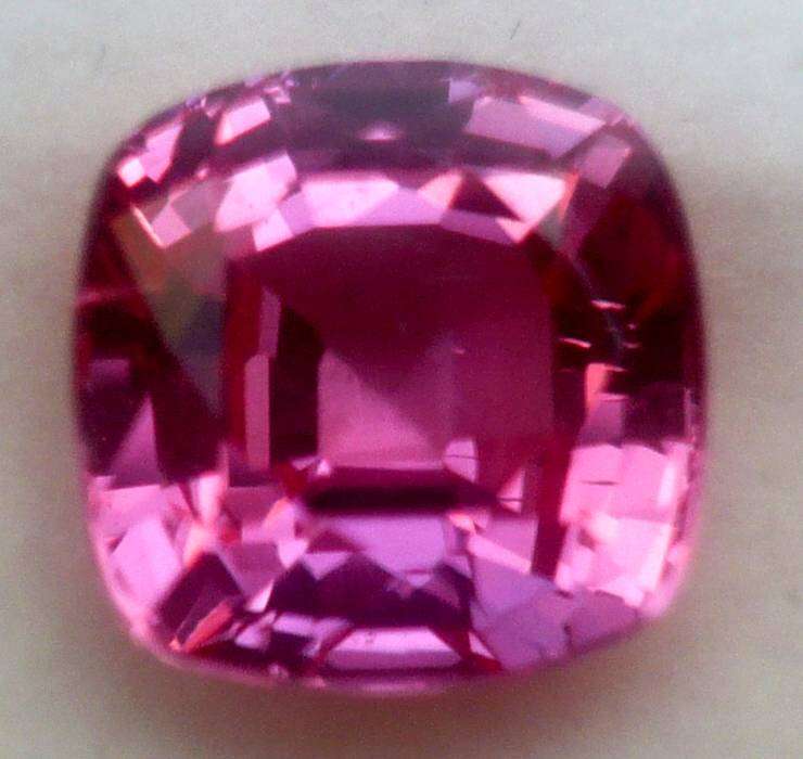 4.550 CT   AAA+ TOP PINK VVS CEYLON SAPPHIRE!  VALUE: R38'314.00
