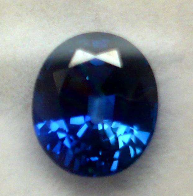 STUNNING  KASHMIR BLUE SAPPHIRE.  WEIGHT 2.020CTS    HIGH VALUE ITEM!