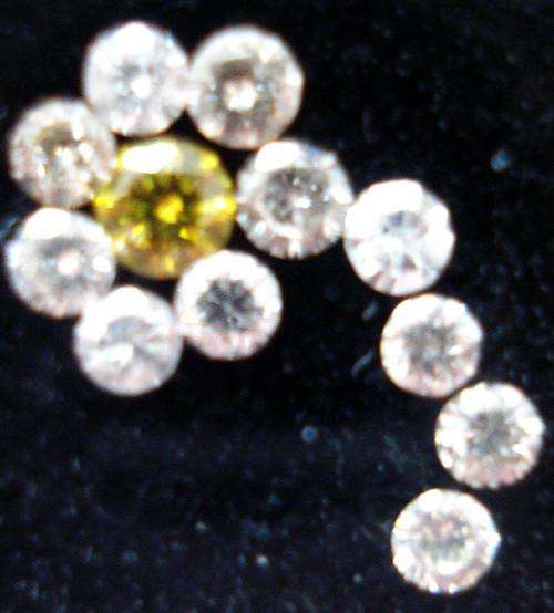 0.340CTS NAMIBIAN DIAMOND SET!  COLOUR: G-H /  YELLOW  /  VS1-SI2 /