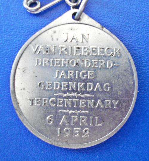 JAN VAN RIEBEECK -DRIEHONDERD -JARIGE GENKDAG MEDALLION