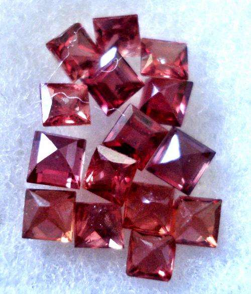 BEAUTIFUL SQUARE ORANGE RED SAPPHIRES  (15)  1.83CT