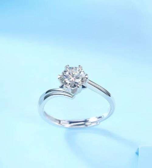 Charming 0.5CT Moissanite Diamond on 925 Sterling Silver Adjustable Ring