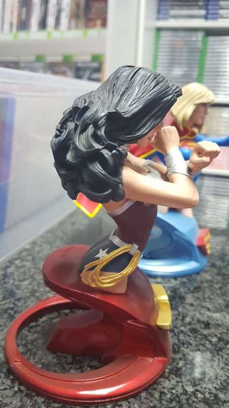 Wonder Woman Bust Statue