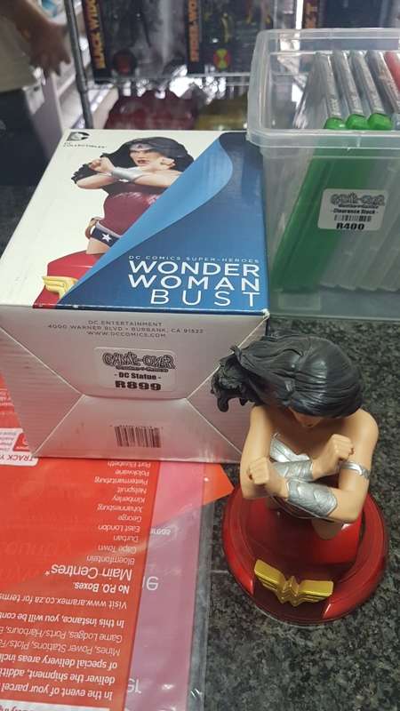 Wonder Woman Bust Statue