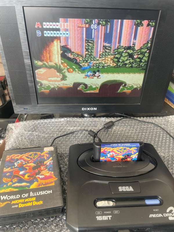 Original SEGA Mega Drive II Console + 6 Button Control Pad (PAL)