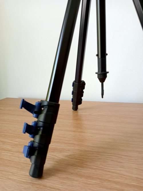 Hahnel triad 60 lite tripod