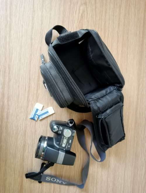 Sony Cyber-shot DSC-H5