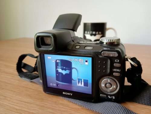 Sony Cyber-shot DSC-H5