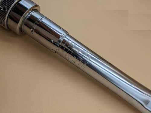 Snap-on 3/8` drive Torque Wrench QJR2100E 15 to 100 ft.lbs