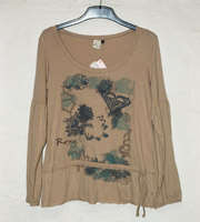 ROXY LONG-SLEEVE T-SHIRT - BRAND NEW - SIZE X-LARGE - AT A HUGE DISCOUNT!!!!!!!!!!!!