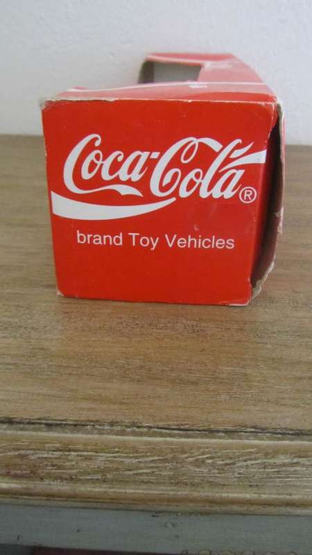 Coca Cola, Coke Brand Toy Vehicles - CH - 2 Van Set