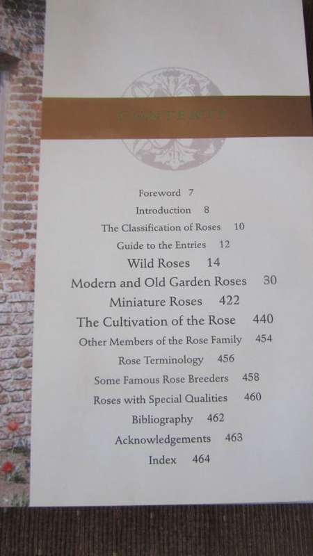 The World of Roses - Stirling Macoboy