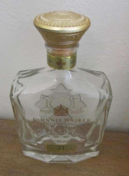 Johnnie Walker XR 21 Year Old - Empty Bottle and Box