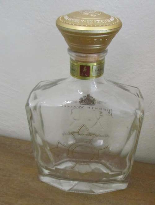 Johnnie Walker XR 21 Year Old - Empty Bottle and Box