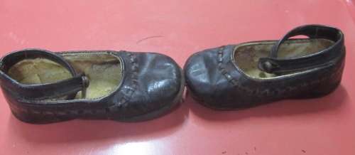Vintage Leather Young Girl`s Shoes