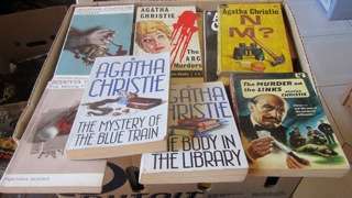 AGATHA CHRISTIE- QUEEN OF CRIME WRITERS - large selection of books