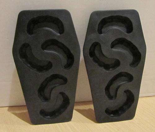 Novelty Silcone Ice Trays - Teeth Shaped
