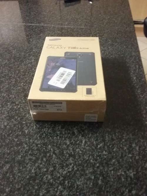 Brand new Samsung Galaxy Tab Active 16 gig. LTE. SM-T365 FREE Gift.!