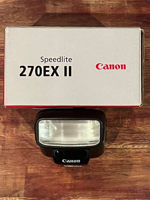 Canon Speedlite 270EX II Flash - Excellent condition in BOX