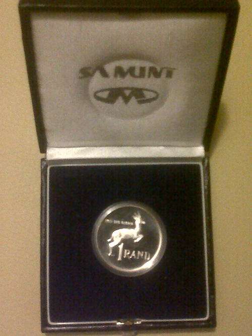 *** 1990 Proof Silver R1 Coin in SAMINT Box ***