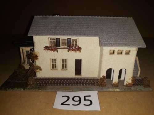Faller 219 - Highly detailed factory built - all wood - Hotel and Cafe from 1950 "HO"