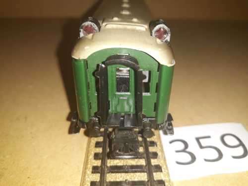 Marklin 346/1 - (4006) - German Railways passenger Coach - All metal "HO"