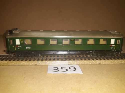 Marklin 346/1 - (4006) - German Railways passenger Coach - All metal "HO"