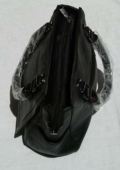LEATHER MASSENGER handbag