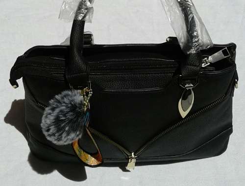 Design zip black handbag