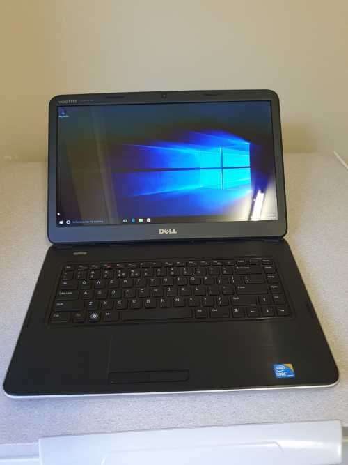 Dell Vostro 1540 (Core i3, 500 GB HDD, 4 GB RAM)