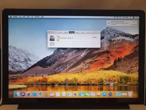 Macbook Pro (Mid 2010) 250 GB SDD, 8 GB RAM, Intel Core I5