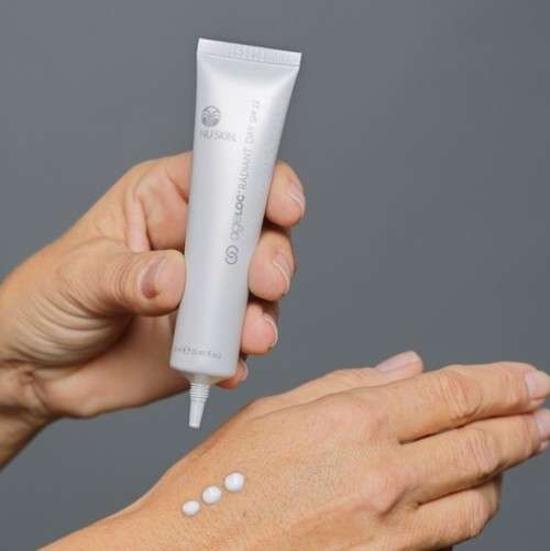 ageLOC Radiant Day SPF 22