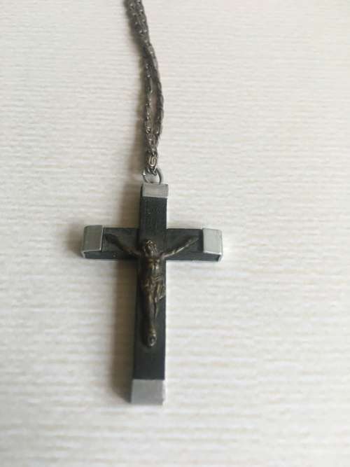 VINTAGE CRUCIFIX (LOURDES) ON OLD EUROPEAN SILVER (835) CHAIN.QUALITY NECKLACE.  EXCELLENT CONDITION